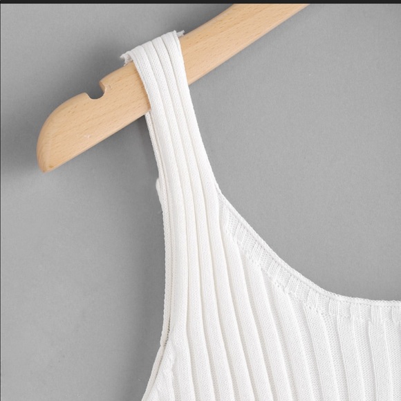 White tank top - Picture 3 of 3